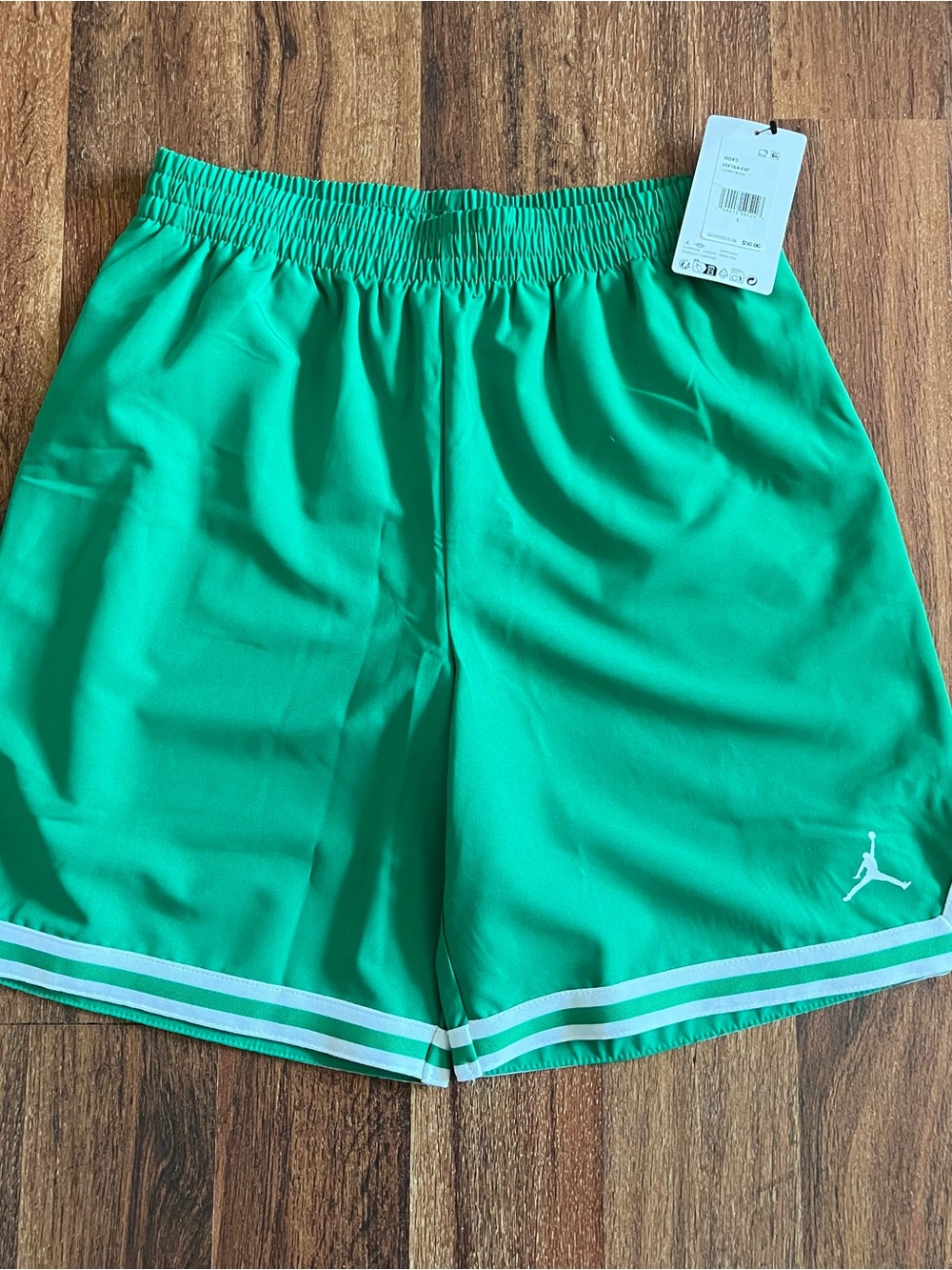 Nike Jordan Boys Dri-FIT Diamond Basketball Shorts Lucky Green White Size L NWT